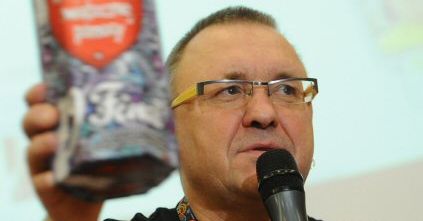 "Kwesta na dług rządu", "Owsiak musi żebrać dla dzieci"