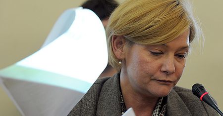 Posłanka PiS do policjantów: "pocałujcie mnie w d..."