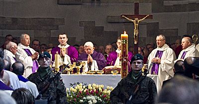Tysiące wiernych żegnało abp. Józefa Życińskiego