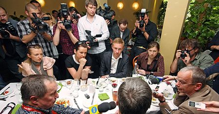 Mizdrzą się do nich, ale tylko przed wyborami