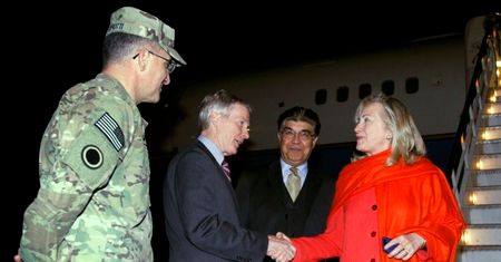 Hillary Clinton z niezapowiedzianą wizytą w Kabulu