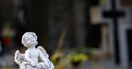 Tyle wydasz na przystrojenie grobu