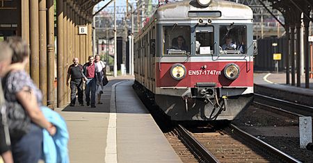 Grabarczyk straszy kolejarzy: strajk tylko pogarsza sprawę