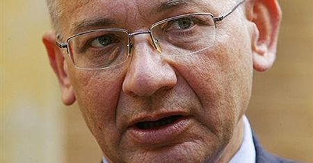 Partyjny sąd wyrzuci Dorna?