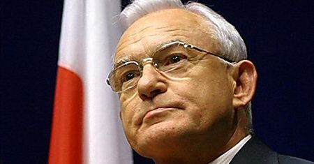 "To cmentarni podżegacze!" - ostre słowa b. premiera