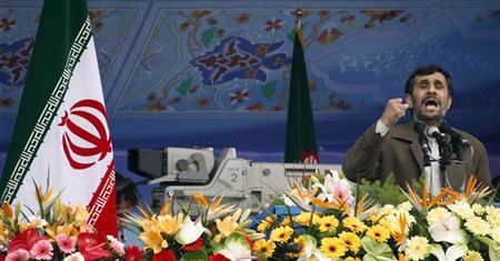 Iran oskarża USA: "Fabrykują dokumenty o bombie"