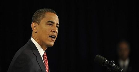 Barack Obama - i chciałby, i boi się