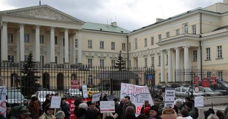 Zakazane piosenki według urzędników Gronkiewicz-Waltz