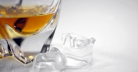 Alkoholu pijemy zbyt dużo i za często