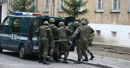 Zaginął wojskowy szyfrant - trwa "czerwony alarm"
