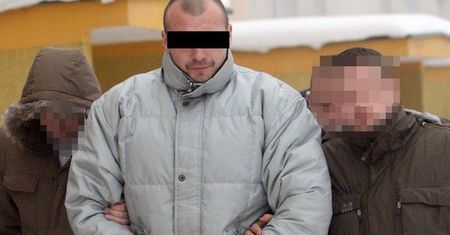 Roztrzaskał młotkiem głowę szefa; poszło o pieniądze