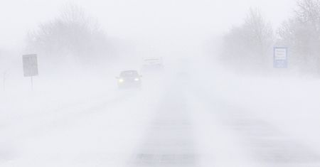 Meteorolodzy ostrzegają: śnieg zasypie całą Polskę