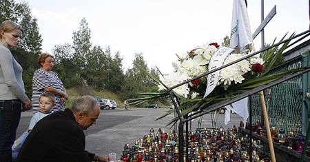 "Nie rzucajcie oskarżeń w obliczu tragedii"