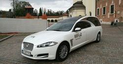 Jeździmy nietypowym jaguarem XF. To karawan