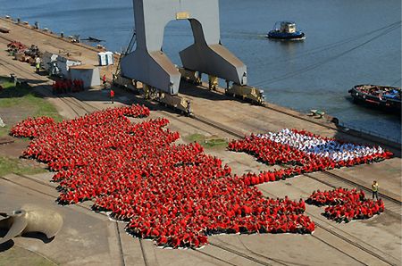 Trzy tysiące żołnierzy utworzyło napis "Solidarność"