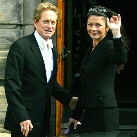 Catherine Zeta-Jones i Michael Douglas przed Izbą Lordów