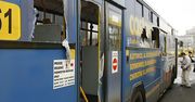 20 chuliganów napadło na autobus - 3 osoby ranne