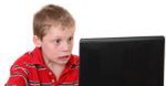 Idą wakacje - zwróćmy uwagę na dzieci w internecie