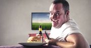 Wolisz piwo i telewizor od siłowni? Kobiety uwielbiają takich mężczyzn