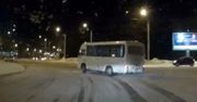 #dziejesiewmoto: driftowanie autobusem po rondzie