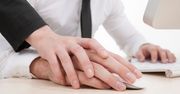 Mężczyzna molestowany seksualnie w pracy