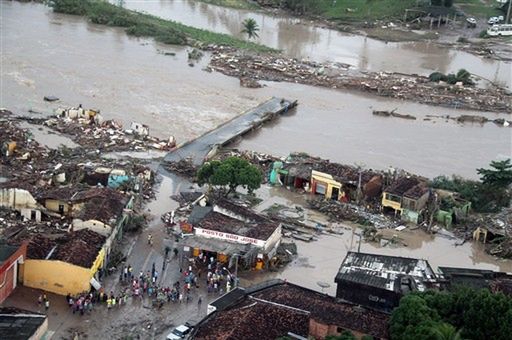 Ponad tysiąc zaginionych w powodziach w Brazylii