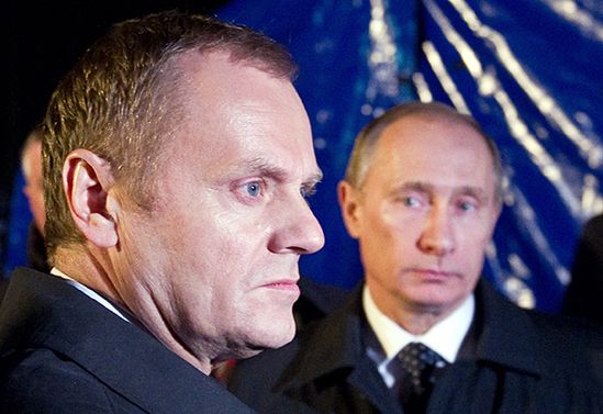"Umówił się z Putinem"? Będzie wniosek o przesłuchanie Tuska w sprawie Smoleńska
