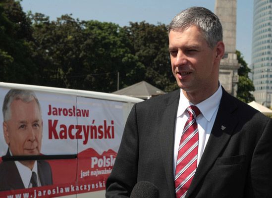 40 busów Kaczyńskiego ruszyło w Polskę