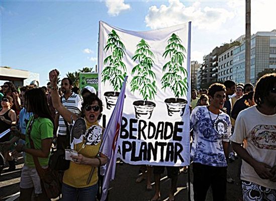 Marsz na rzecz legalizacji marihuany w Brazylii