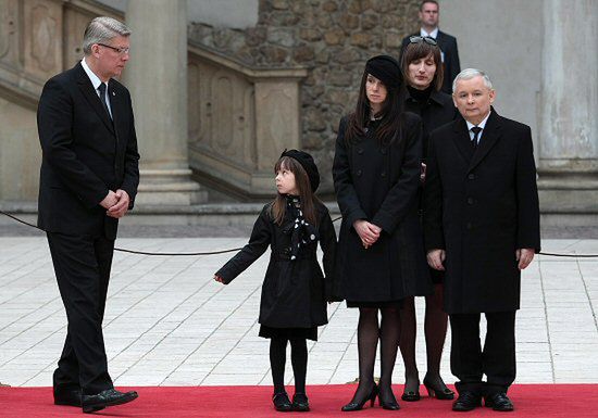 Rodzina Kaczyńskich dziękuje za hołd; czy Matka już wie?