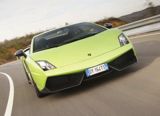 Lamborghini stawia na kompozyty