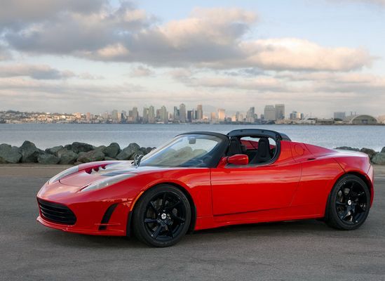 Tesla Roadster - problemy z okablowaniem