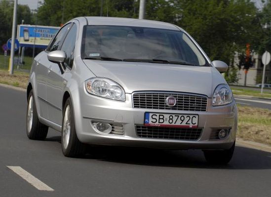 Test: Fiat Linea - Między segmentami