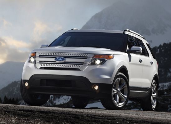 Ford Explorer 2011: Większy i bezpieczniejszy