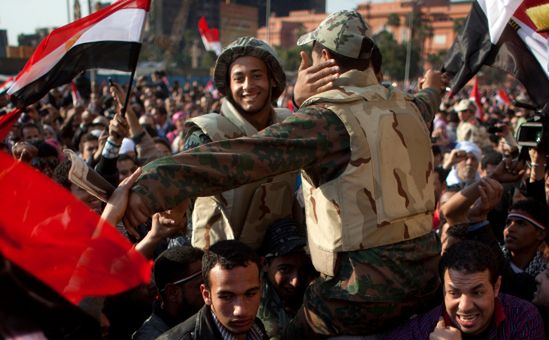 Parlament w Egipcie rozwiązany - będzie nowa konstytucja