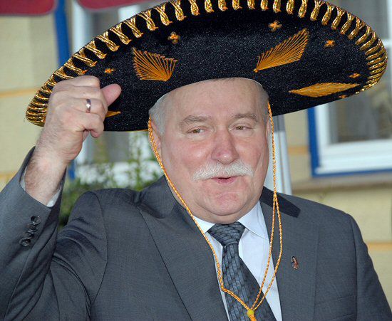 Czy prezydent Kaczyński przybędzie na imieniny Wałęsy?
