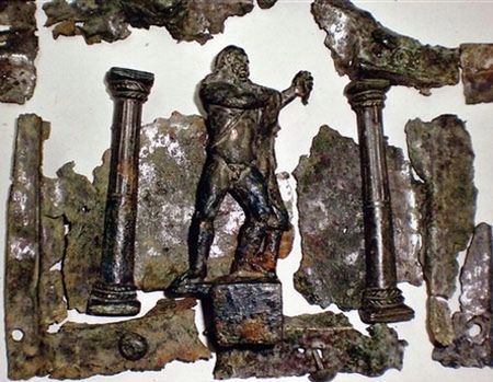 Starożytny rydwan odkryty podczas wykopalisk w Grecji