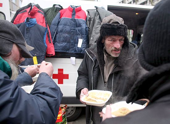 Oszukani Polacy: mieszkamy w slumsach, głodujemy