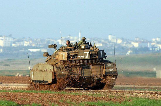 Izrael nasila ofensywę na południu Strefy Gazy