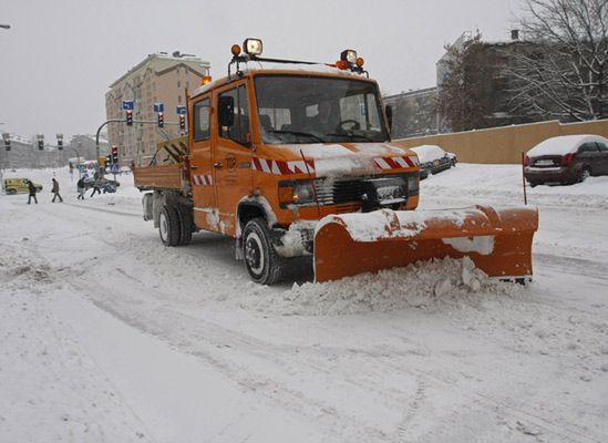 Cała Polska pod śniegiem - zima nie odpuszcza