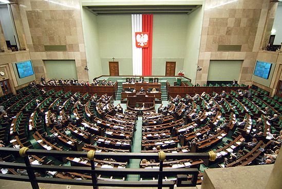 Sejm obciął pieniądze dla partii