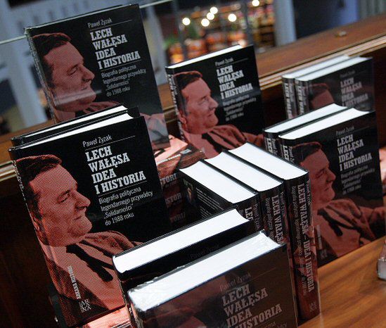 Lech Wałęsa: ta książka powinna zostać zmielona