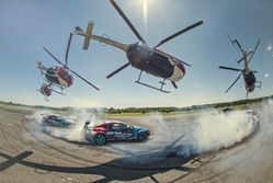 Taniec Toyoty GT86 i helikoptera. W rolach głównych Przygoński i Baumgartner