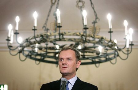 Tusk: dwa lata szkodliwe dla pozycji Polski