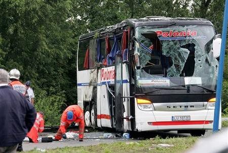 Wypadek polskiego autokaru we Francji, trzy osoby zginęły