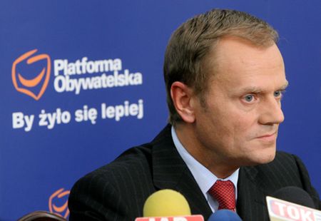 Tusk: wyłania się czarny obraz rządów J. Kaczyńskiego
