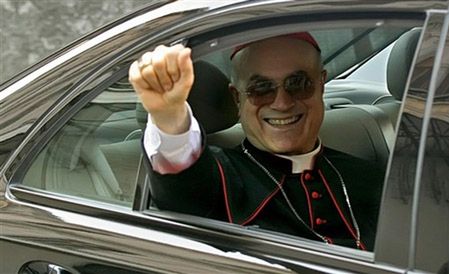 Czy kardynał Bertone uda się w niedzielę do Armenii?