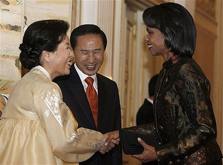 Condoleezza Rice - "niezrównanej piękności kwiat gruszy"