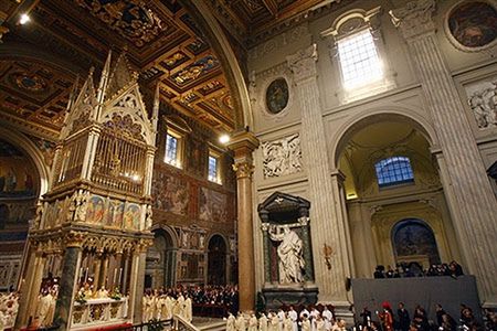 Sarkozy obejmie tytuł kanonika bazyliki na Lateranie