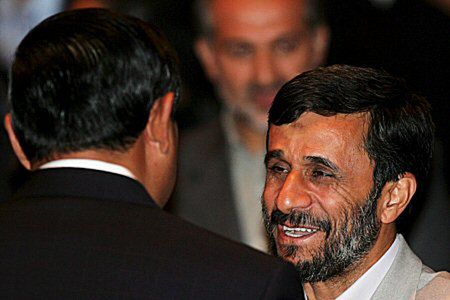 Ahmadineżad: zniszczenie Izraela wyjściem z kryzysu